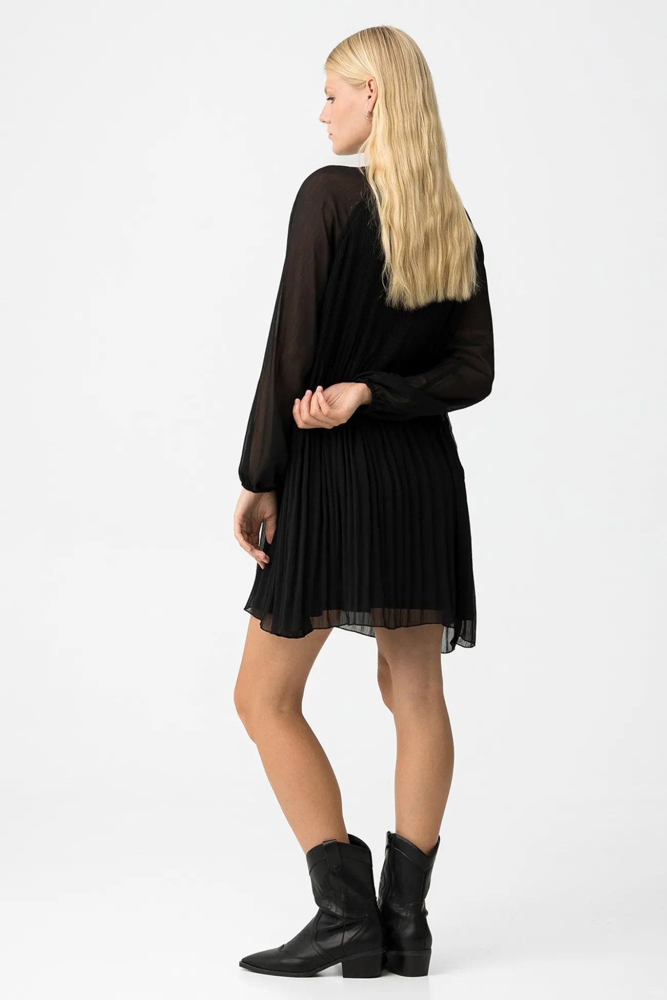 Vestido Plisado con Cord&oacute;n