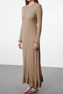 Vestido volantes