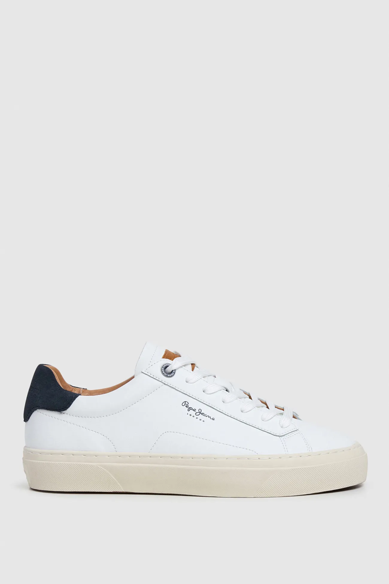 Zapatillas Piel Con Detalles En Ante